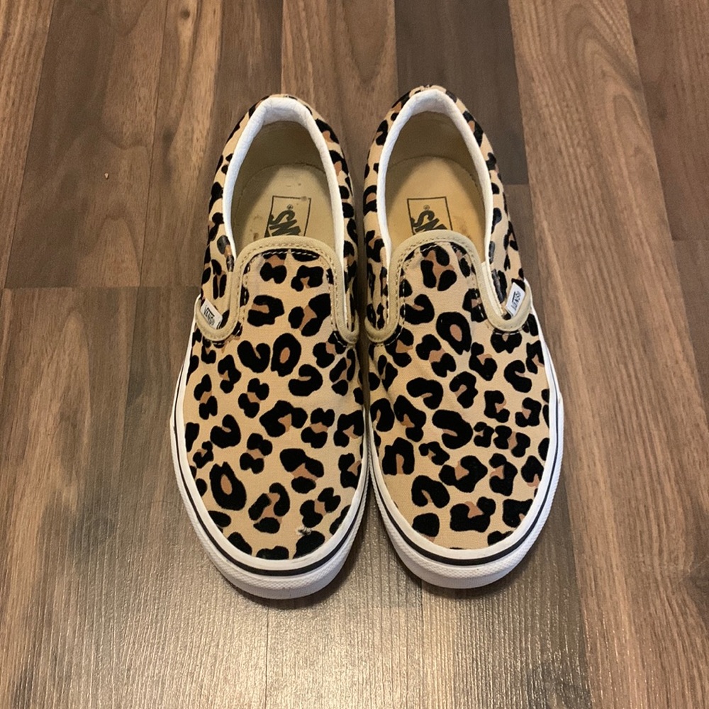 COPY - Vans! Size 3 kids, like new!!